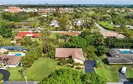 Plantation FL residential neighborhood and family-friendly community in West Broward, South Florida - Local community guide by Andres Guia Realtor.